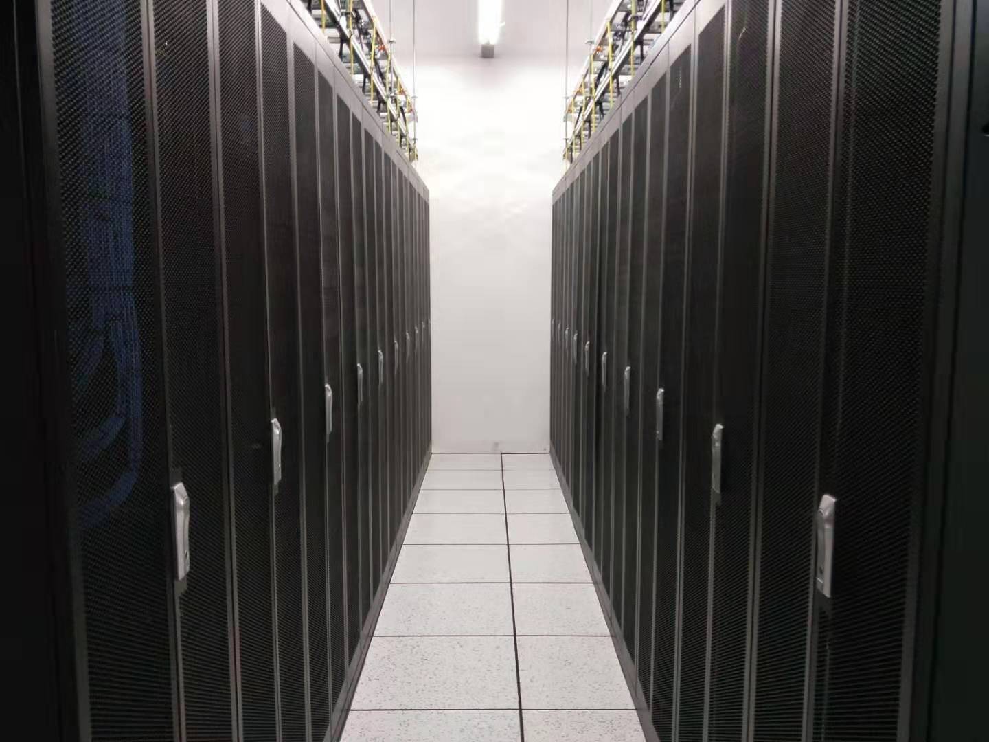 广安IDC机柜促销季开启
